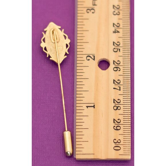 Vintage Victorian Cameo Gold Tone Stick Pin by Avon - Q7 - Picture 2 of 2